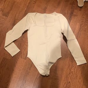 Off white, square neck, bodysuit